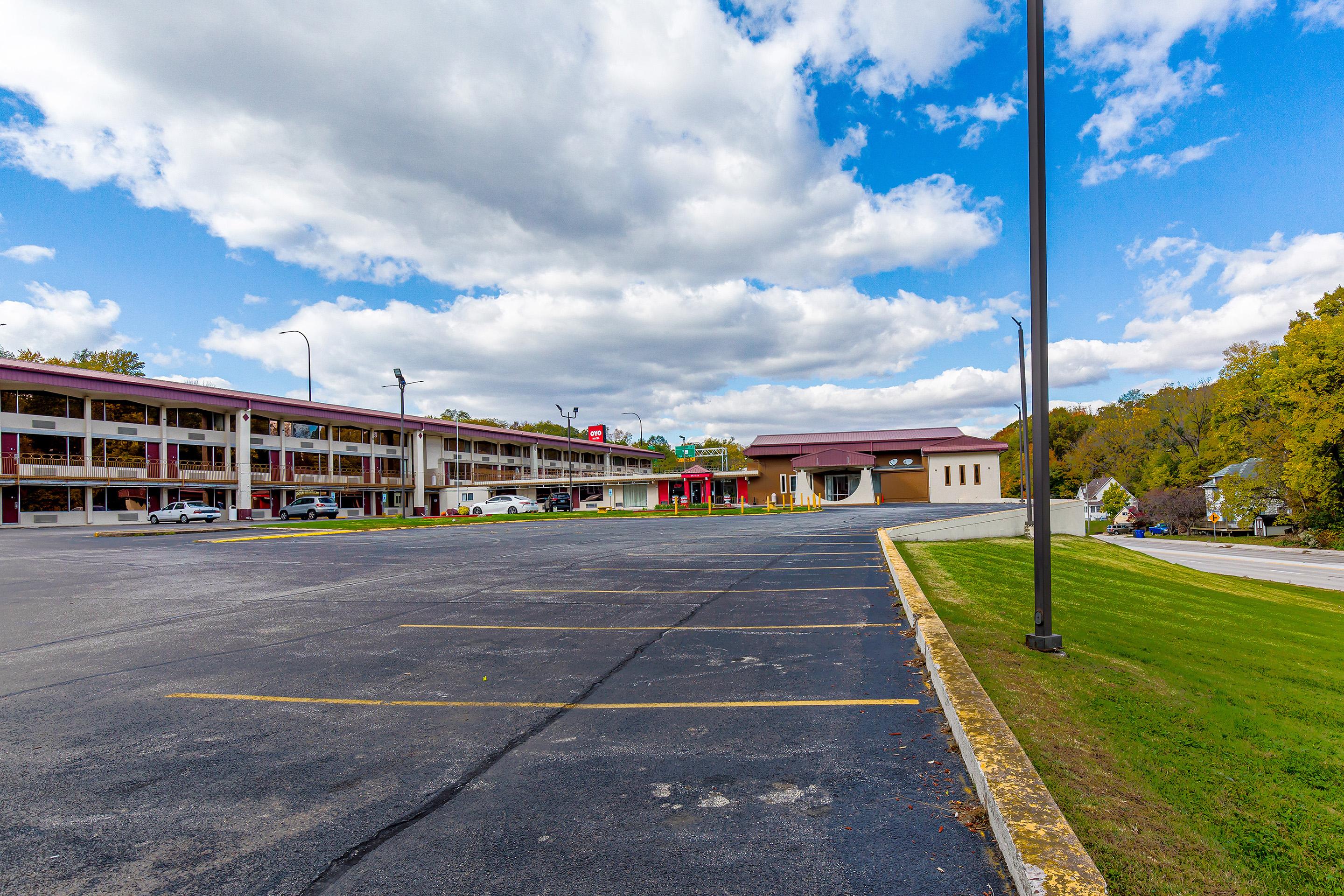 Americas Best Value Inn Moline Exteriér fotografie