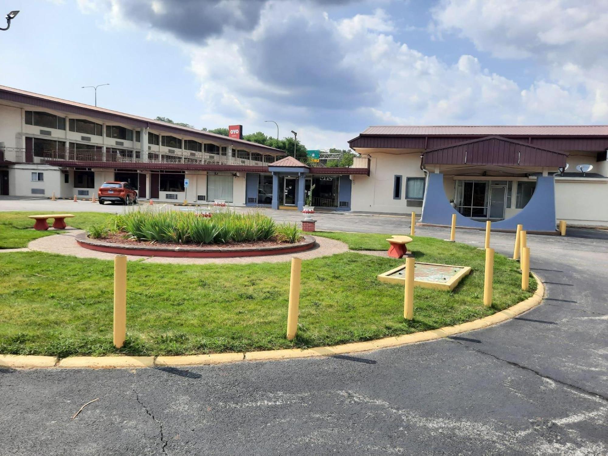 Americas Best Value Inn Moline Exteriér fotografie